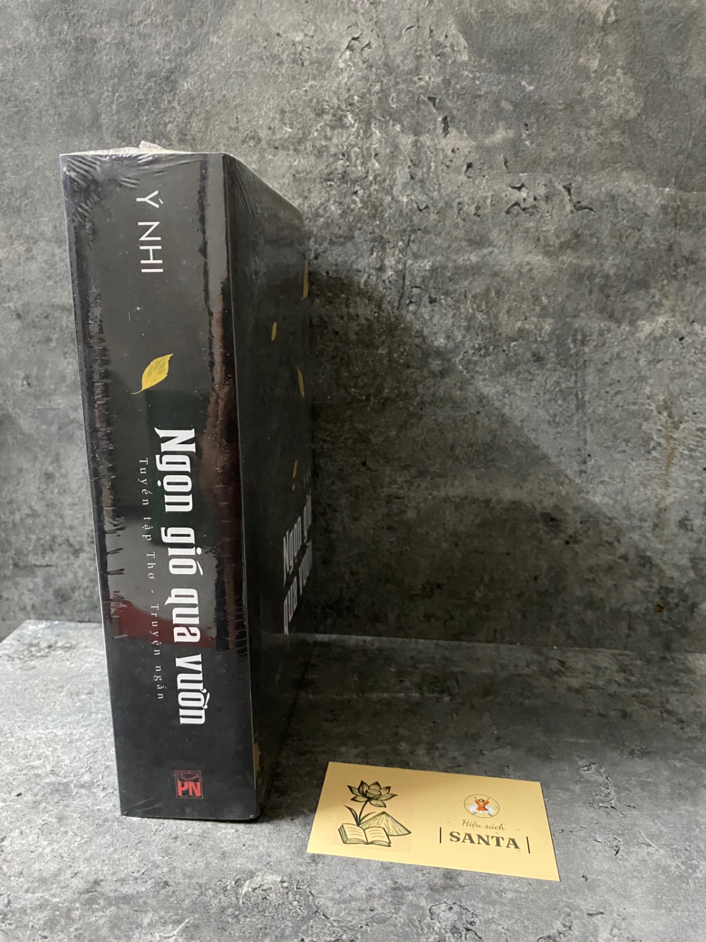 Ngọn gió qua vườn - Ý Nhi- tuyển tập thơ,truyện ngắn