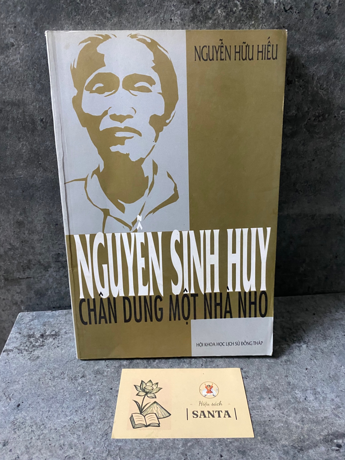 Nguyễn Sinh Huy chân dung một nhà nho- Sách lưu kho mới 90%