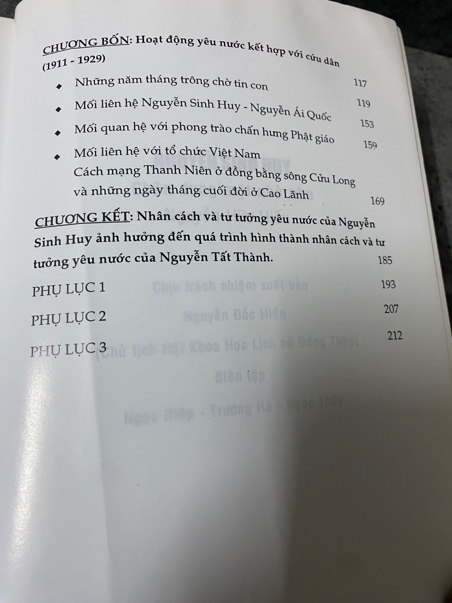Nguyễn Sinh Huy chân dung một nhà nho- Sách lưu kho mới 90%