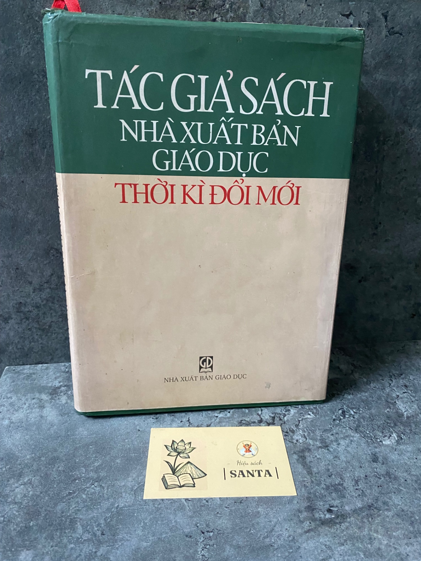 Tác giả sách nhà xuất bản giáo dục thời kỳ đổi mới (bìa cứng)